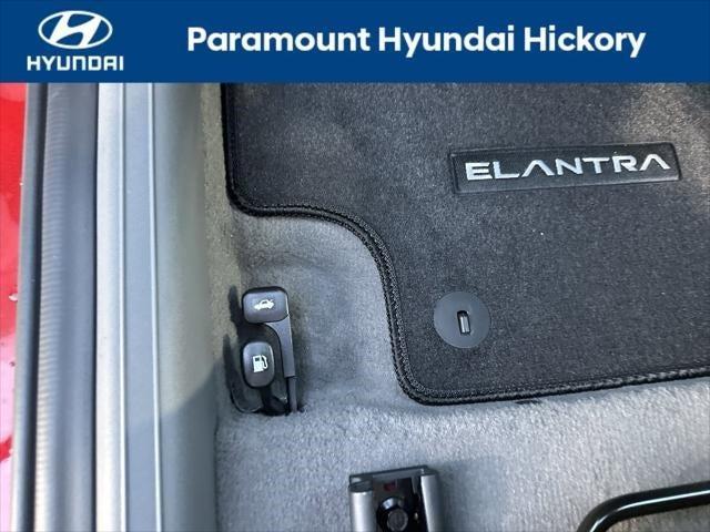 new 2024 Hyundai Elantra HEV car, priced at $27,460