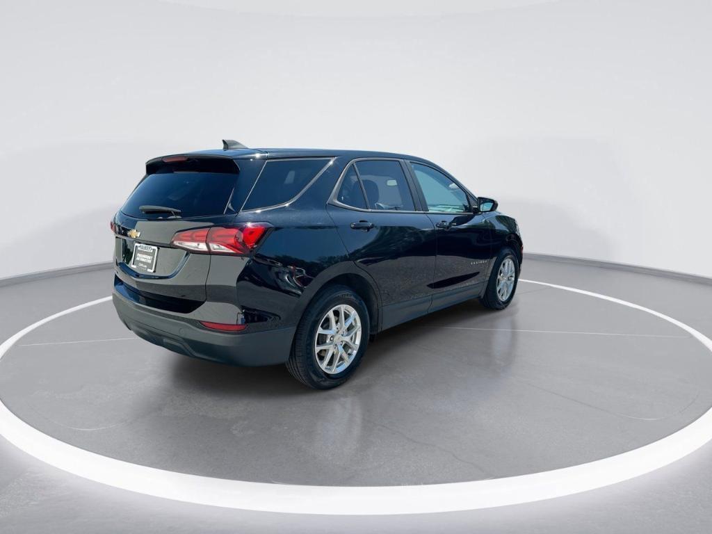 used 2022 Chevrolet Equinox car, priced at $17,500