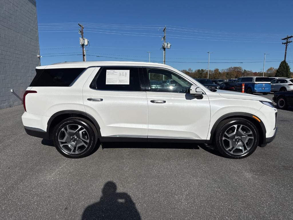 used 2024 Hyundai Palisade car, priced at $47,900