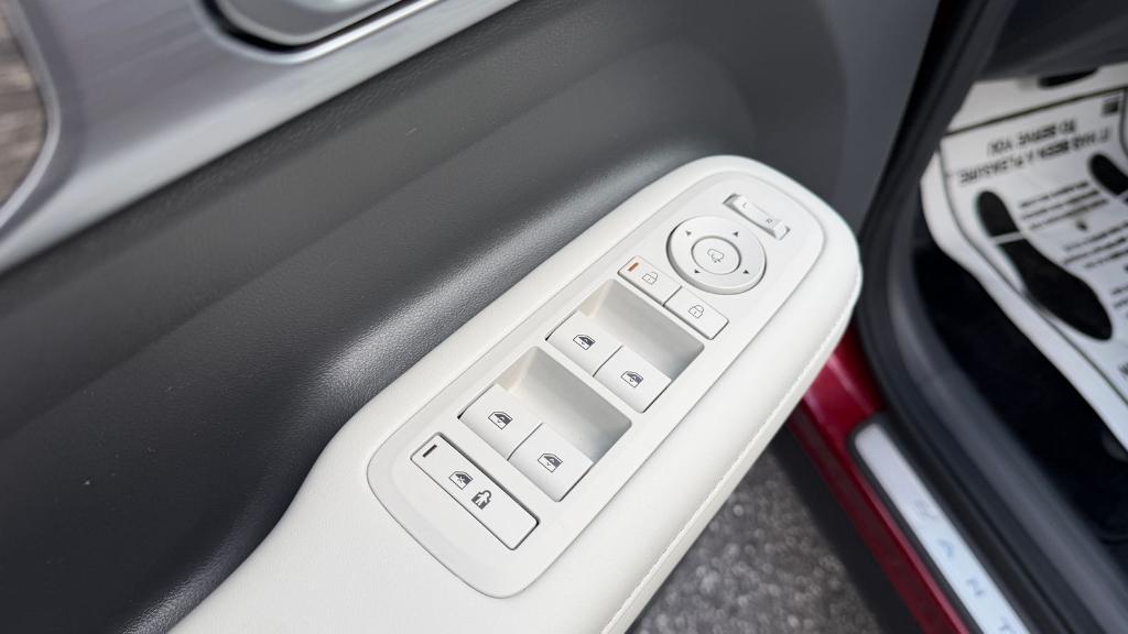 used 2024 Hyundai SANTA FE HEV car, priced at $41,900