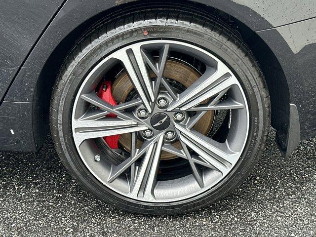 new 2025 Genesis G70 car, priced at $49,025