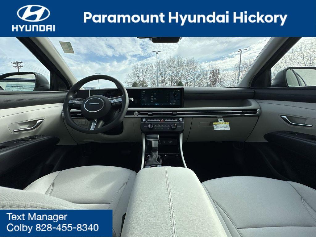 new 2025 Hyundai Tucson car, priced at $29,676