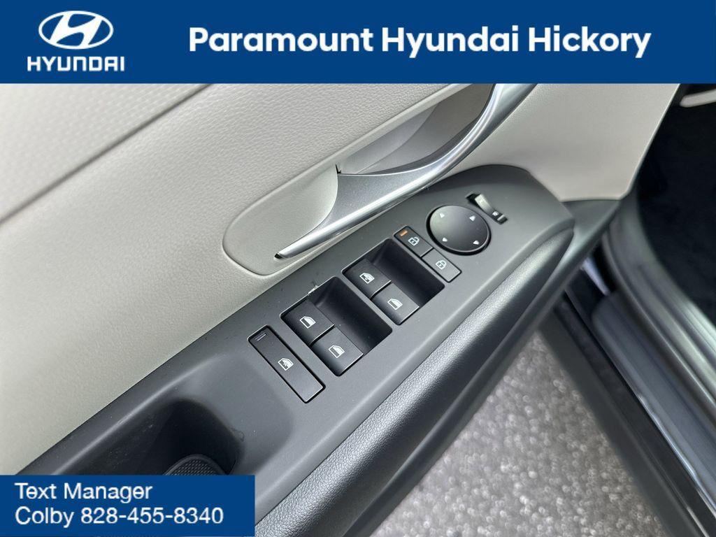 new 2025 Hyundai Tucson car, priced at $29,676