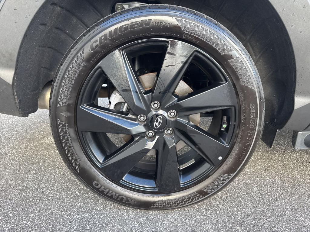 used 2024 Hyundai SANTA CRUZ car, priced at $28,900