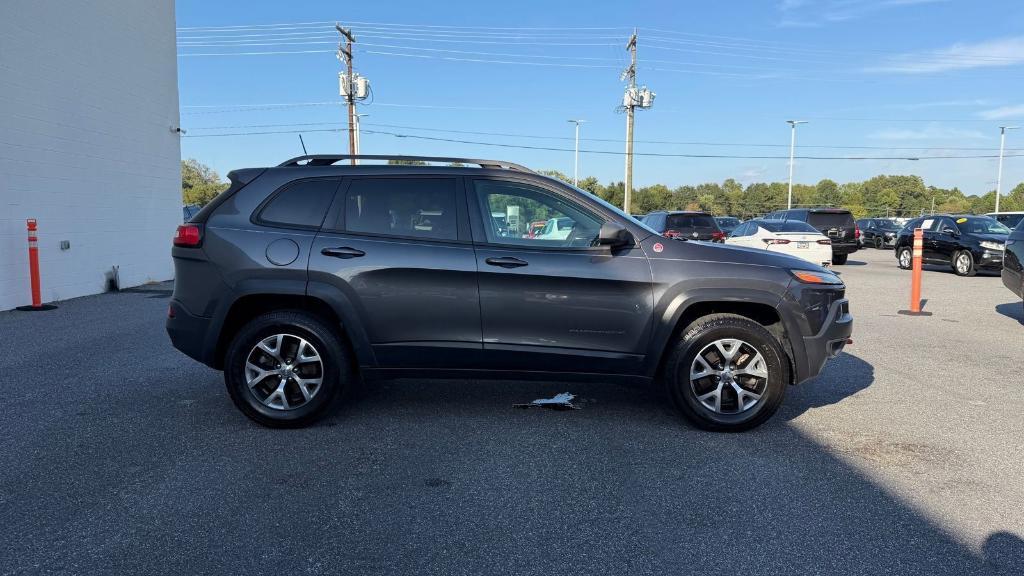 used 2017 Jeep Cherokee car, priced at $13,900