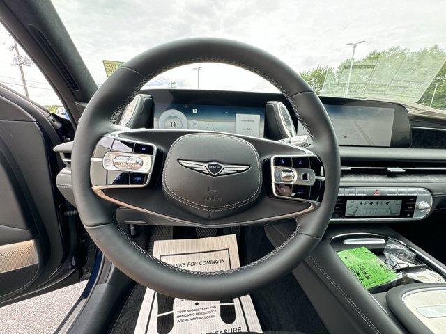 new 2025 Genesis G90 car, priced at $102,000