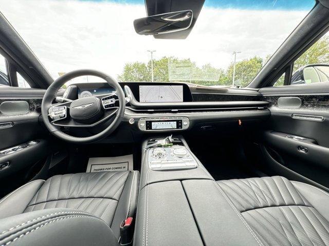 new 2025 Genesis G90 car, priced at $102,000
