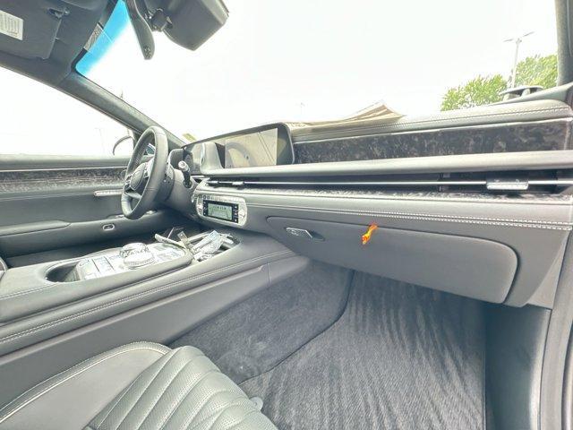 new 2025 Genesis G90 car, priced at $102,000