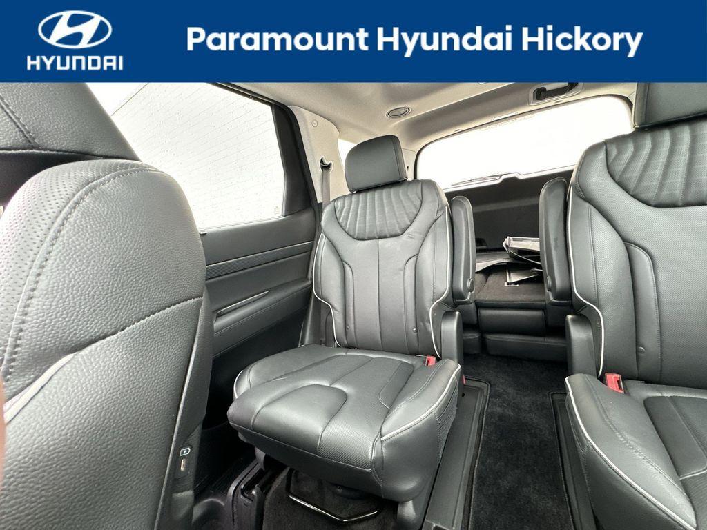 used 2024 Hyundai Palisade car, priced at $41,900