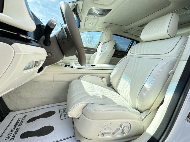 new 2025 Genesis G90 car, priced at $102,160