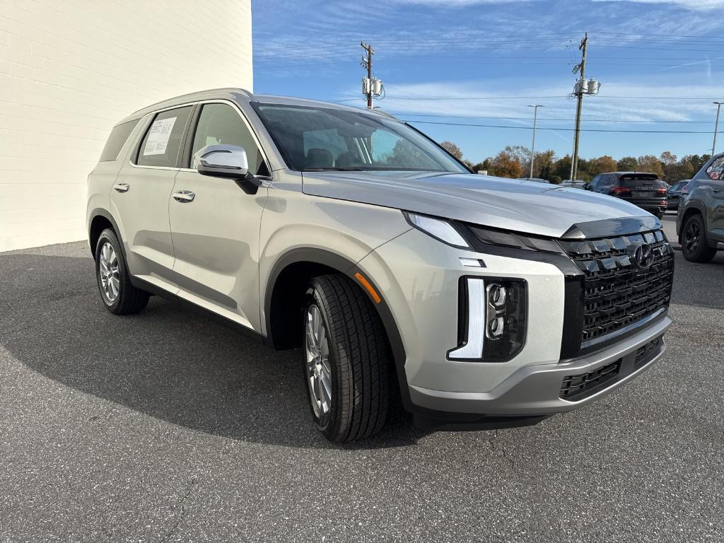 used 2025 Hyundai Palisade car, priced at $38,900