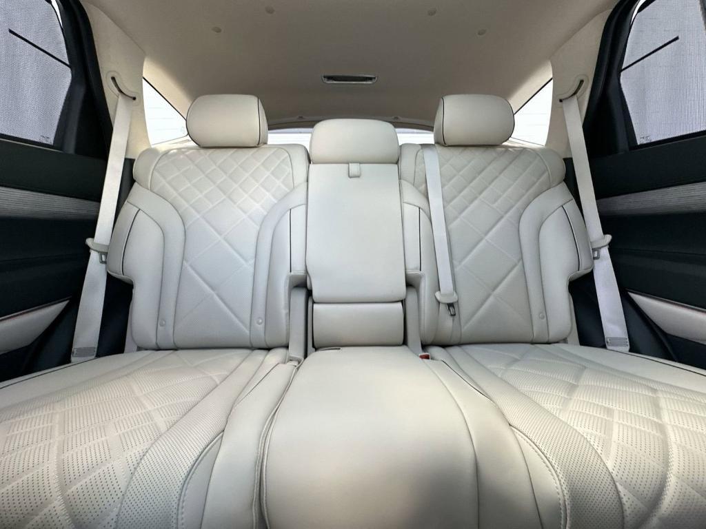 new 2025 Genesis GV80 car, priced at $77,878