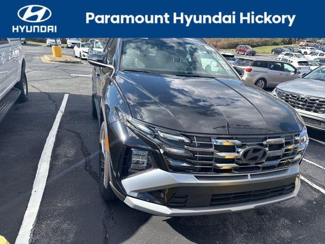 used 2025 Hyundai TUCSON Hybrid car, priced at $35,900