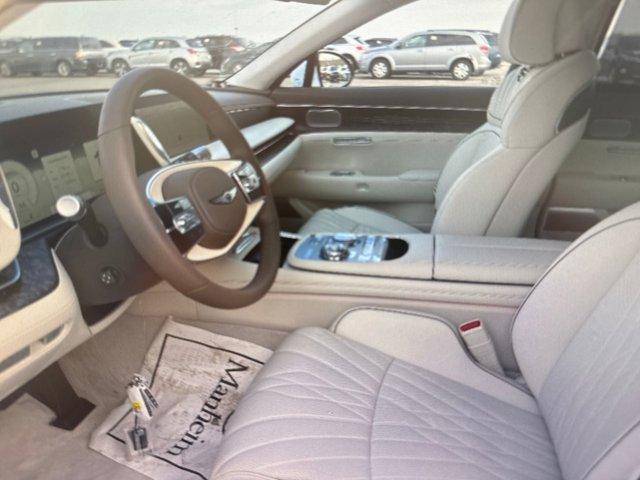 used 2025 Genesis G90 car, priced at $79,900