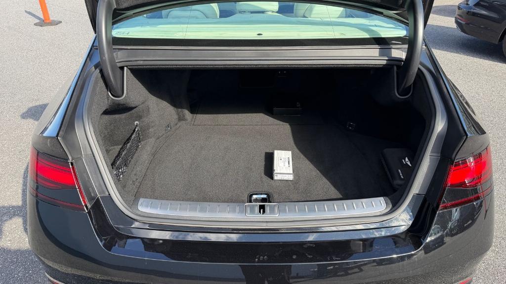 used 2025 Genesis G90 car, priced at $79,600