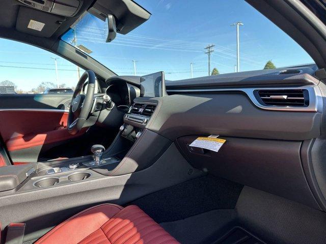new 2025 Genesis G70 car, priced at $48,524