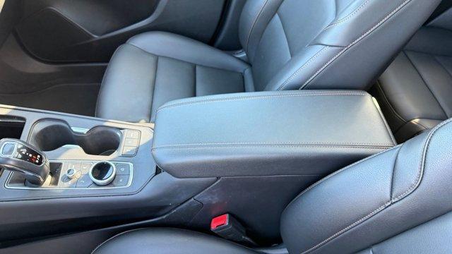 used 2019 Cadillac XT4 car, priced at $18,900