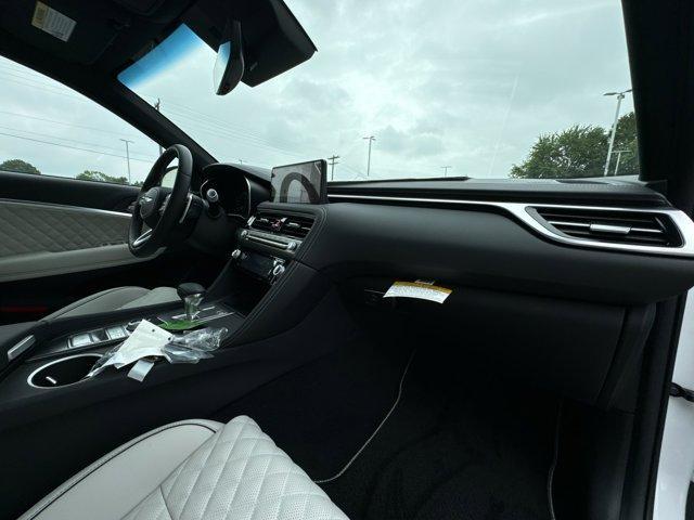 new 2025 Genesis G70 car, priced at $60,085