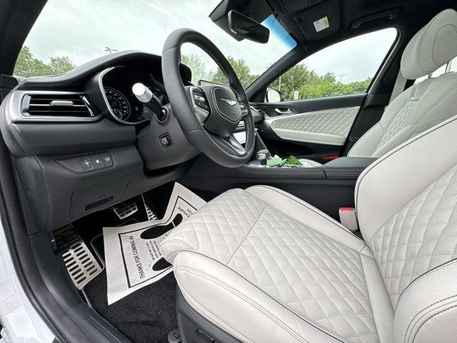new 2025 Genesis G70 car, priced at $60,085