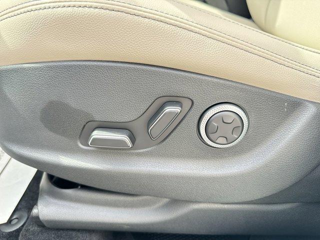 new 2026 Genesis GV70 car
