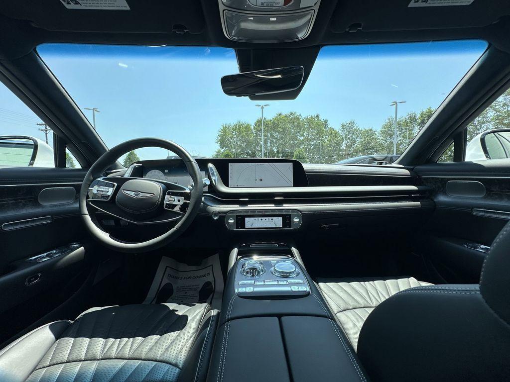 used 2025 Genesis G90 car, priced at $82,900