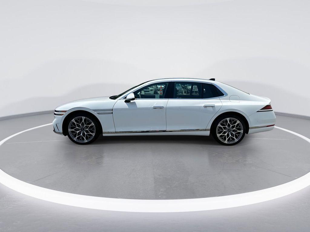 used 2025 Genesis G90 car, priced at $82,900