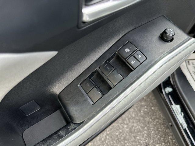 used 2023 Toyota Highlander car, priced at $39,900