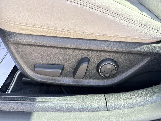 new 2025 Genesis G70 car, priced at $51,120