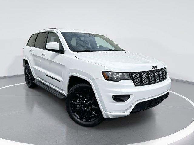 used 2022 Jeep Grand Cherokee WK car, priced at $31,400