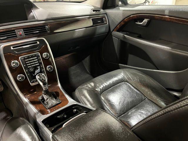 used 2014 Volvo XC70 car, priced at $13,700