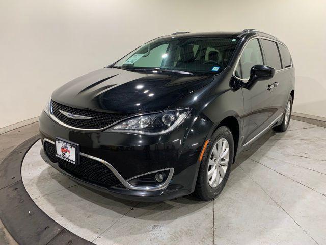 used 2019 Chrysler Pacifica car, priced at $13,800