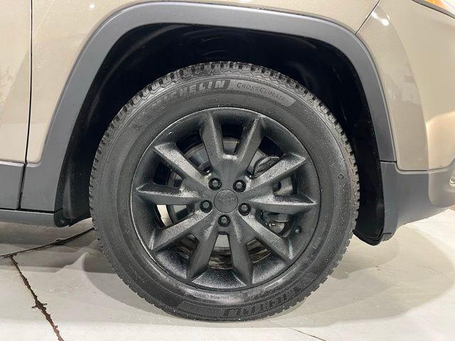 used 2016 Jeep Cherokee car, priced at $14,500