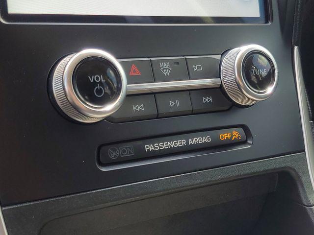 used 2024 Ford Edge car, priced at $30,700