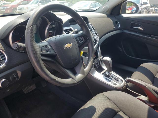 used 2016 Chevrolet Cruze Limited car, priced at $8,000