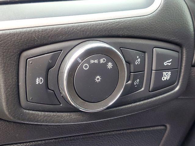 used 2021 Ford Edge car, priced at $17,500