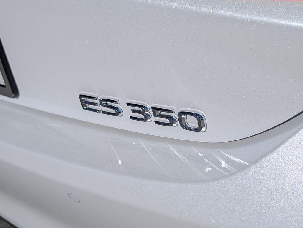 new 2025 Lexus ES 350 car, priced at $49,730
