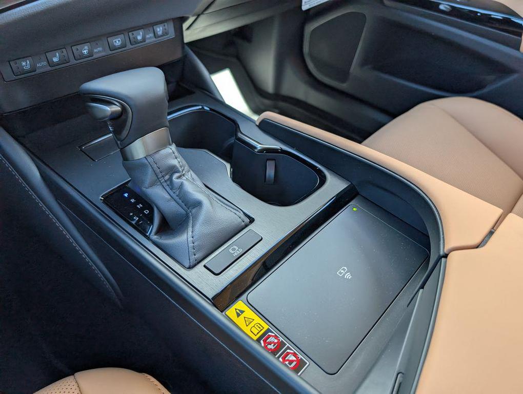 new 2025 Lexus ES 350 car, priced at $49,730