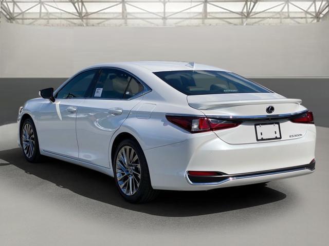 new 2025 Lexus ES 300h car, priced at $54,354