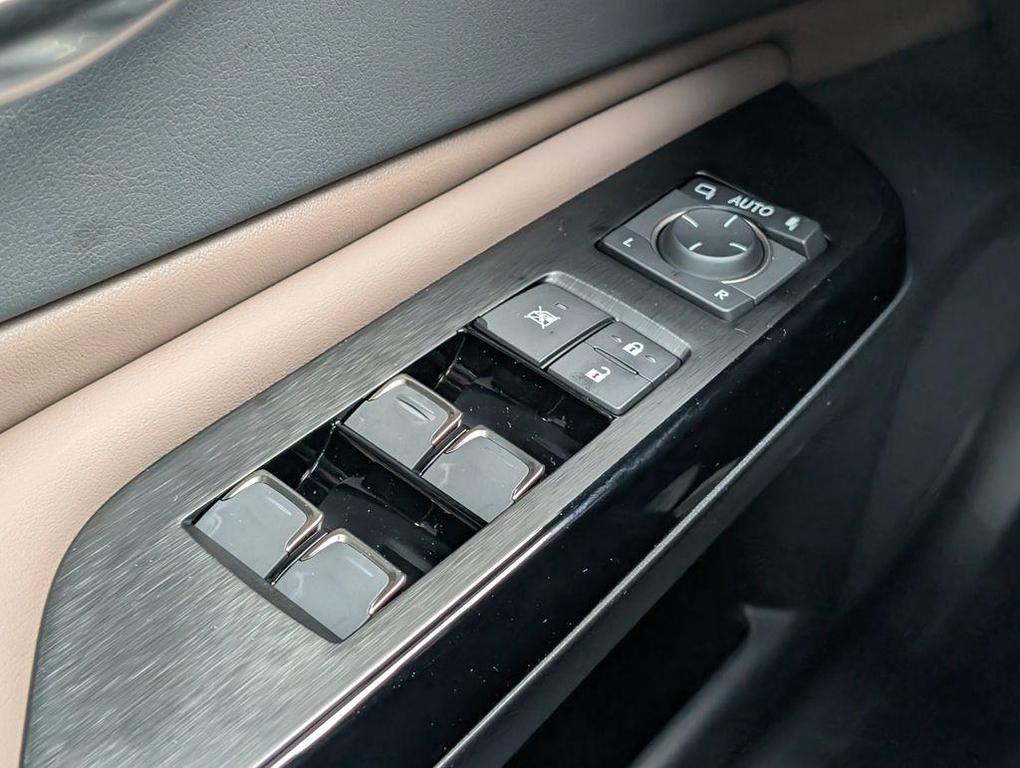 new 2025 Lexus ES 350 car, priced at $49,730