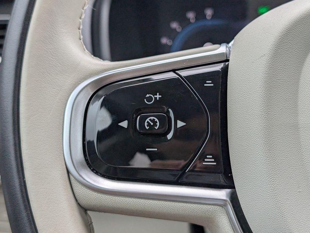 used 2023 Volvo XC90 car, priced at $41,792