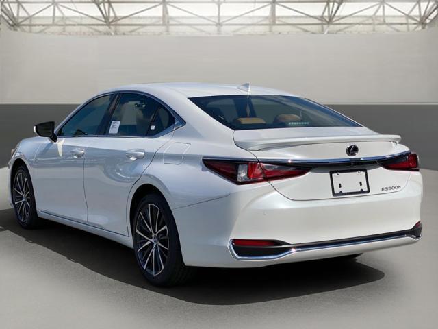 new 2025 Lexus ES 300h car, priced at $51,309