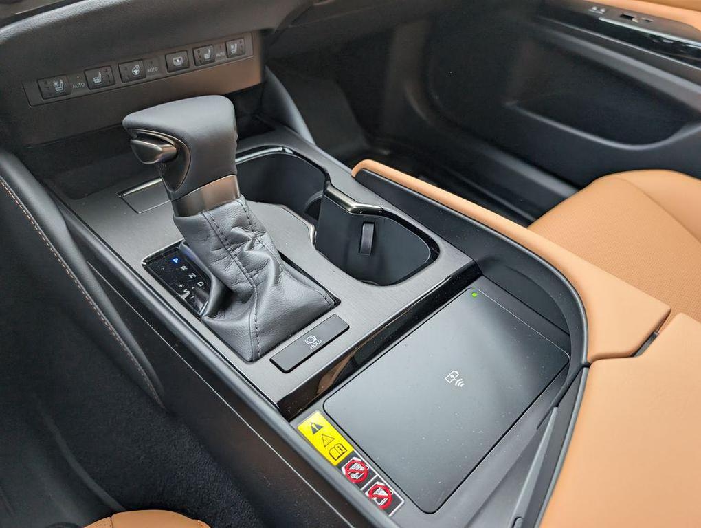 new 2025 Lexus ES 350 car, priced at $49,730