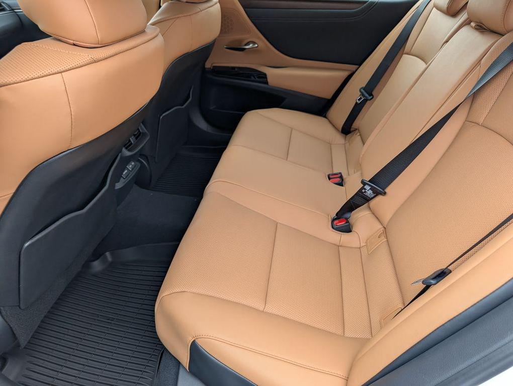 new 2025 Lexus ES 350 car, priced at $49,730