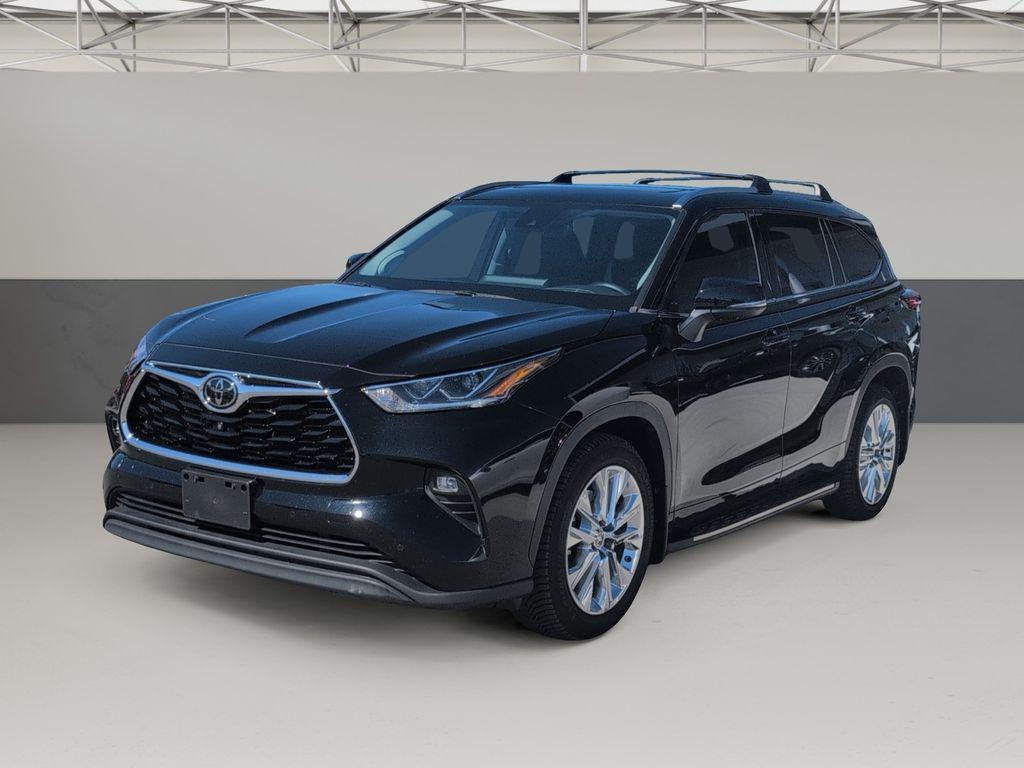 used 2021 Toyota Highlander car, priced at $28,540