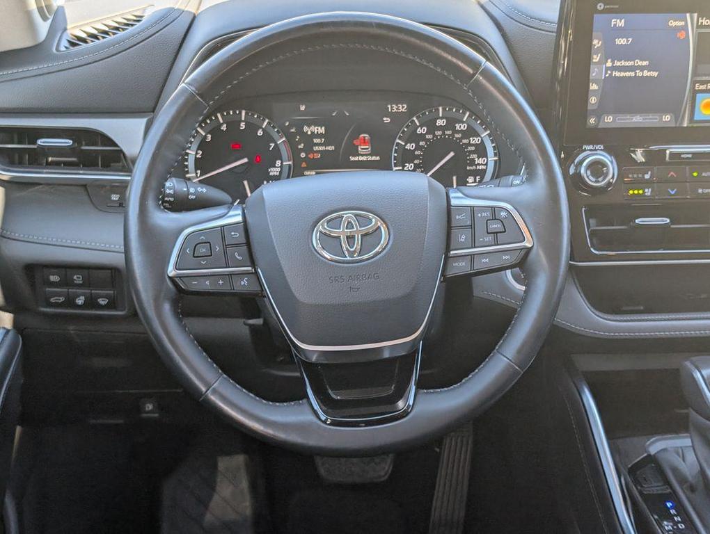 used 2021 Toyota Highlander car, priced at $28,540