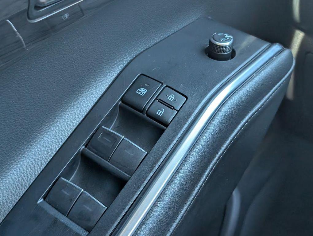 used 2021 Toyota Highlander car, priced at $28,540