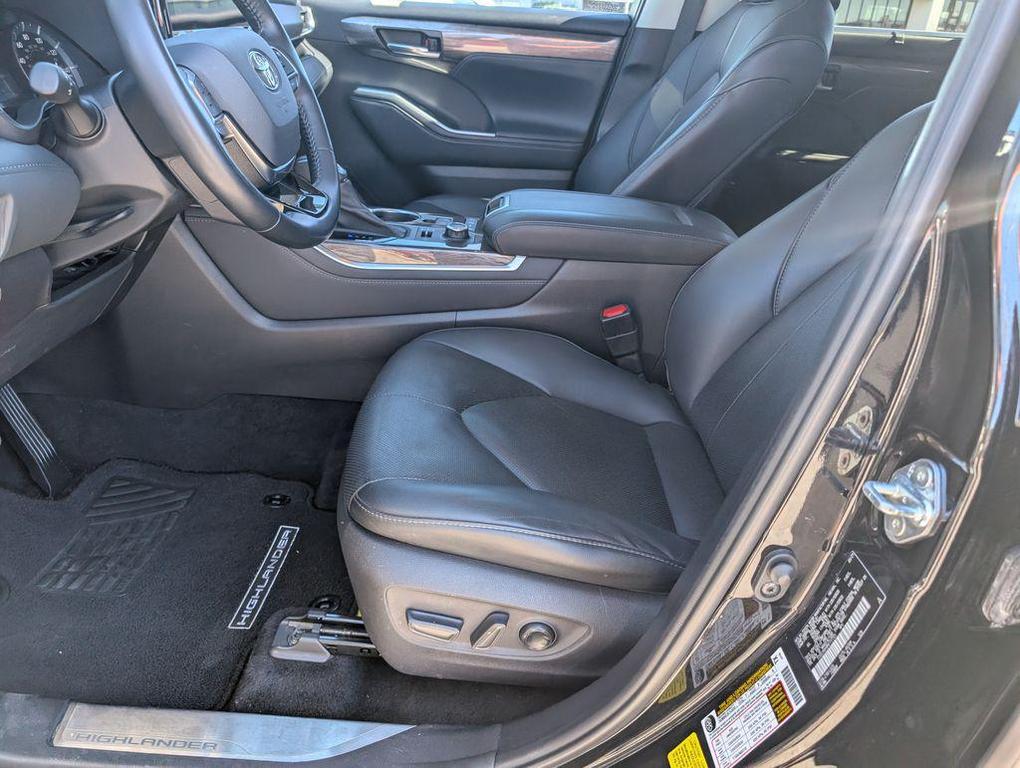 used 2021 Toyota Highlander car, priced at $28,540
