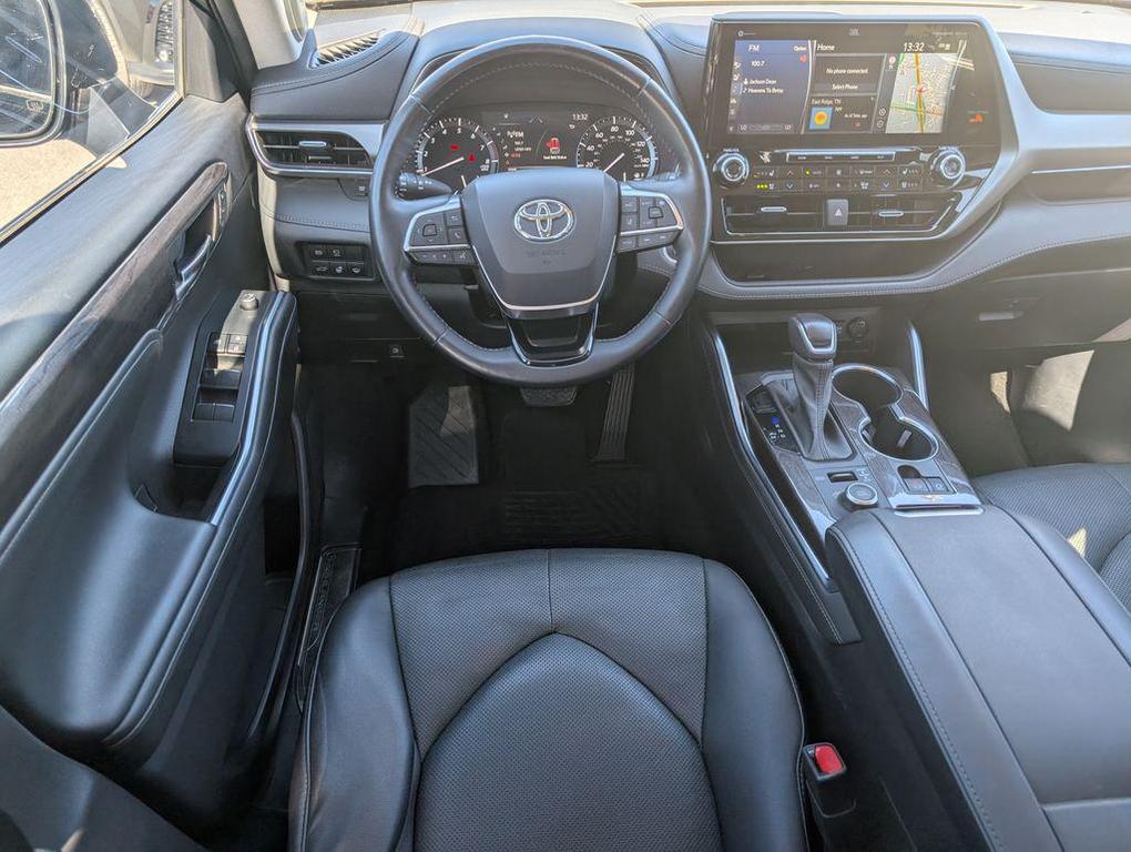 used 2021 Toyota Highlander car, priced at $28,540