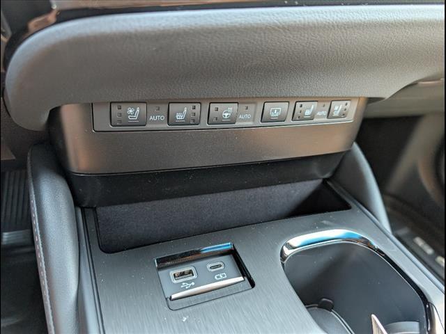 new 2025 Lexus ES 350 car, priced at $53,125