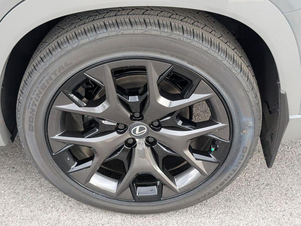 new 2026 Lexus TX 500h car, priced at $76,413